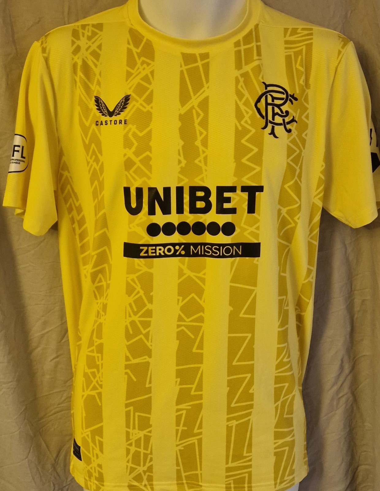Rangers FC pro issue yellow home goalkeeper shirt  2024/25  medium no31 Kelly for sale on Ebay