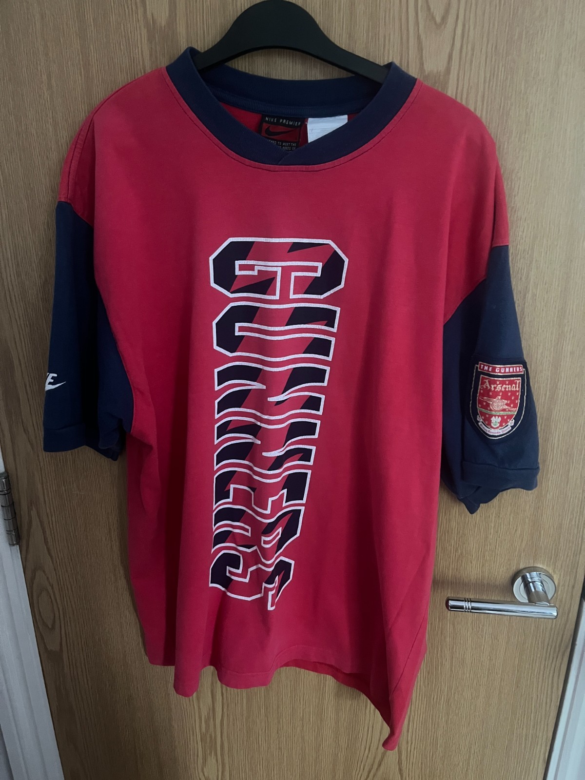 Ultra rare Arsenal 95 T-Shirt Nike for sale on Ebay