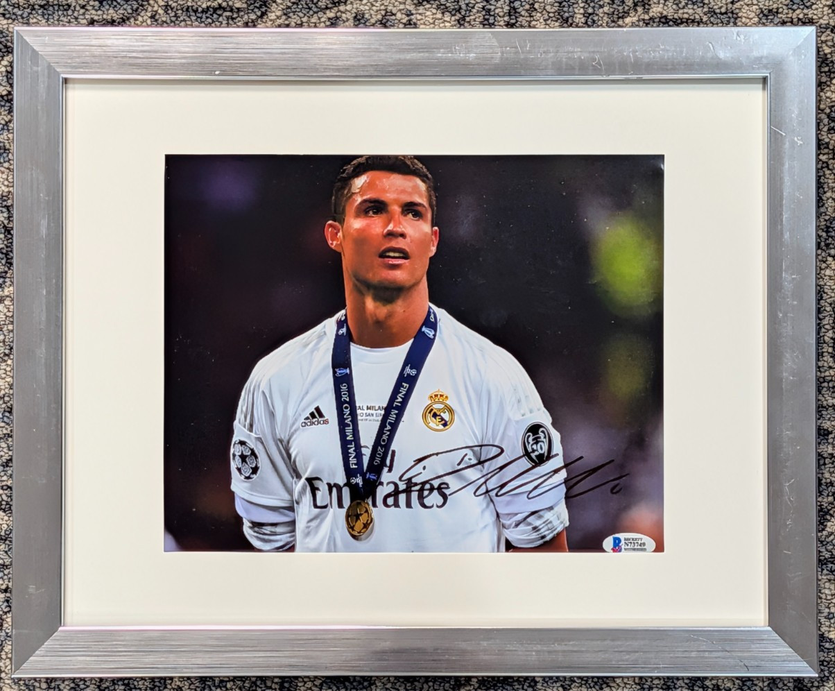 Cristiano Ronaldo Signed 8x10 Manchester United Soccer Photo AUTO BAS Sticker for sale on Ebay