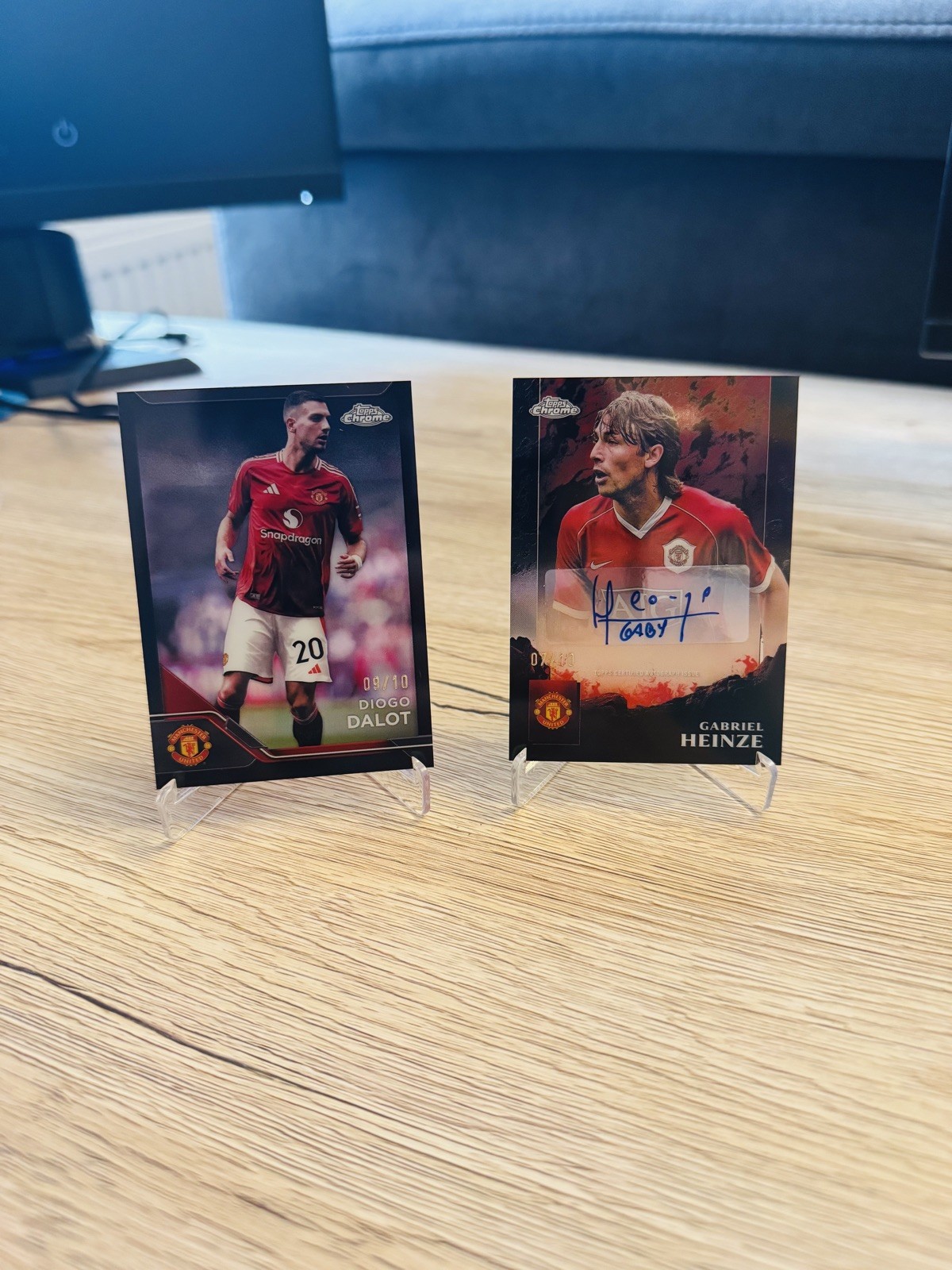 2024-25 Topps Chrome Manchester United Deluxe Gabriel Heinze Auto /10 Dalot /10 for sale on Ebay