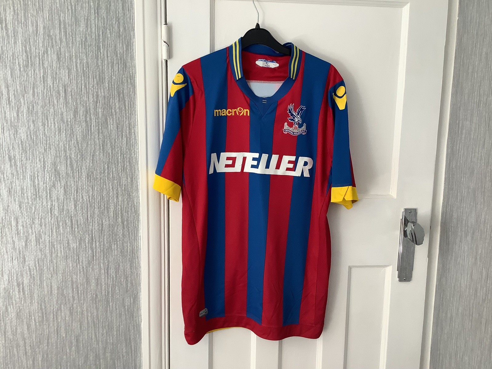 Crystal Palace Fc Football Shirt Size M for sale on Ebay