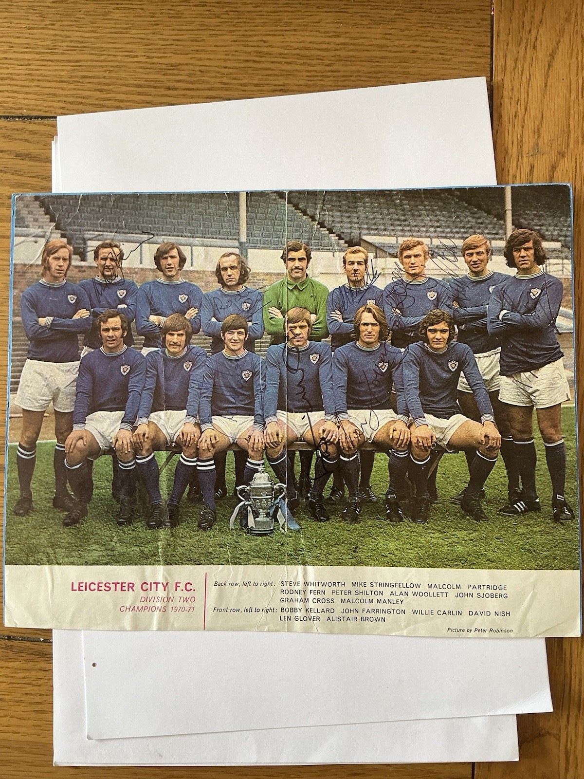 LEICESTER CITY Magazine Team Picture 1970/1signed By 9. for sale on Ebay