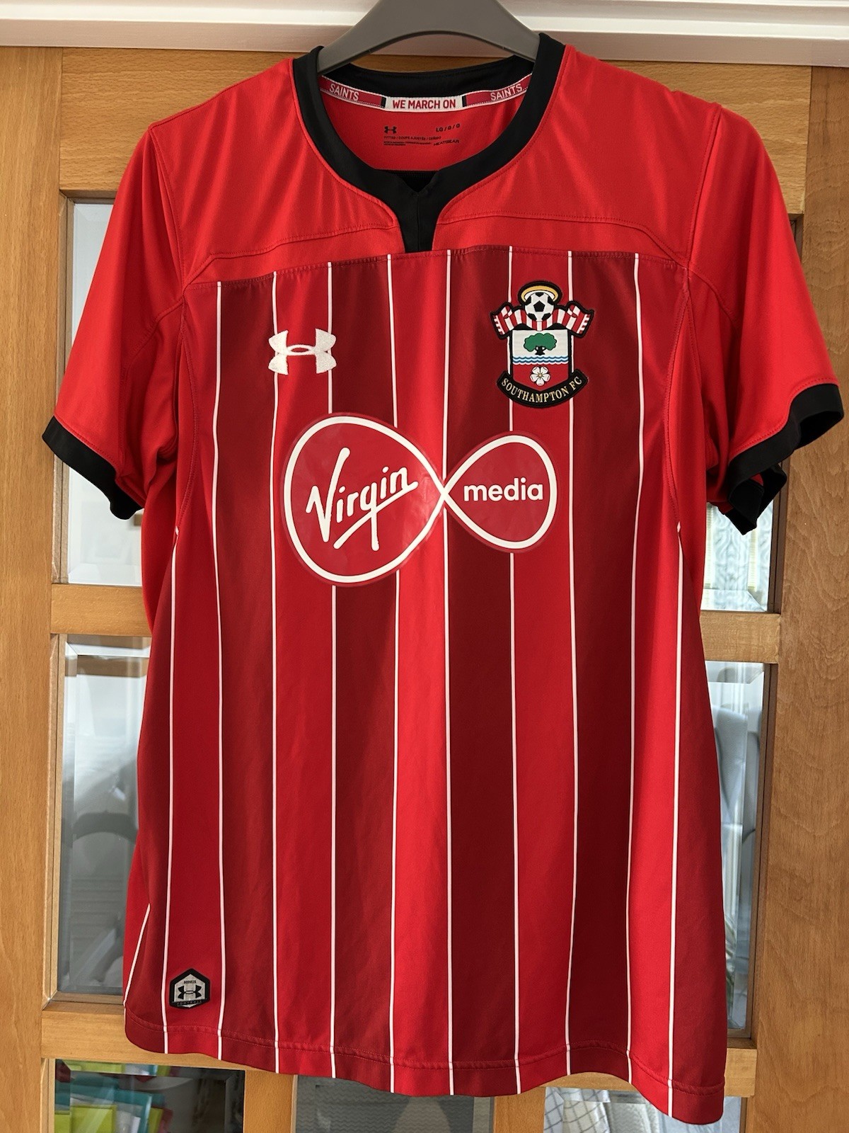 Southampton Under Armour Third Shirt 2018/19, Size Large In Great Condition for sale on Ebay