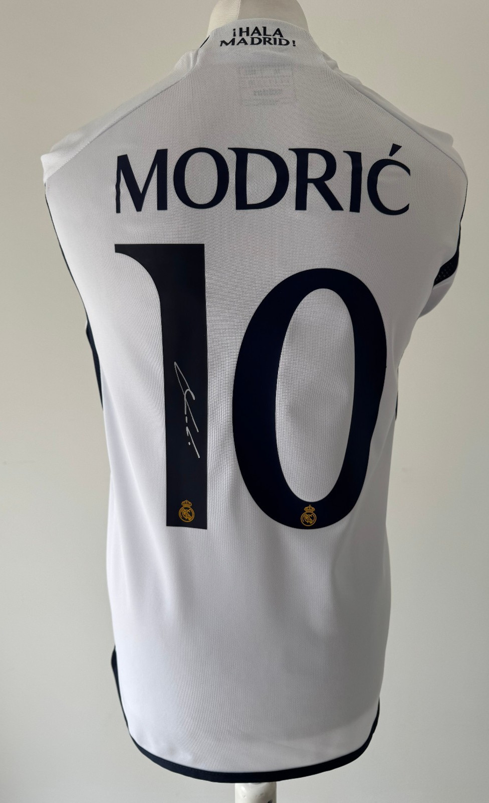 Signed Luka MODRIC Shirt - Real Madrid Champions League Final 2024 - PROOF/COA for sale on Ebay