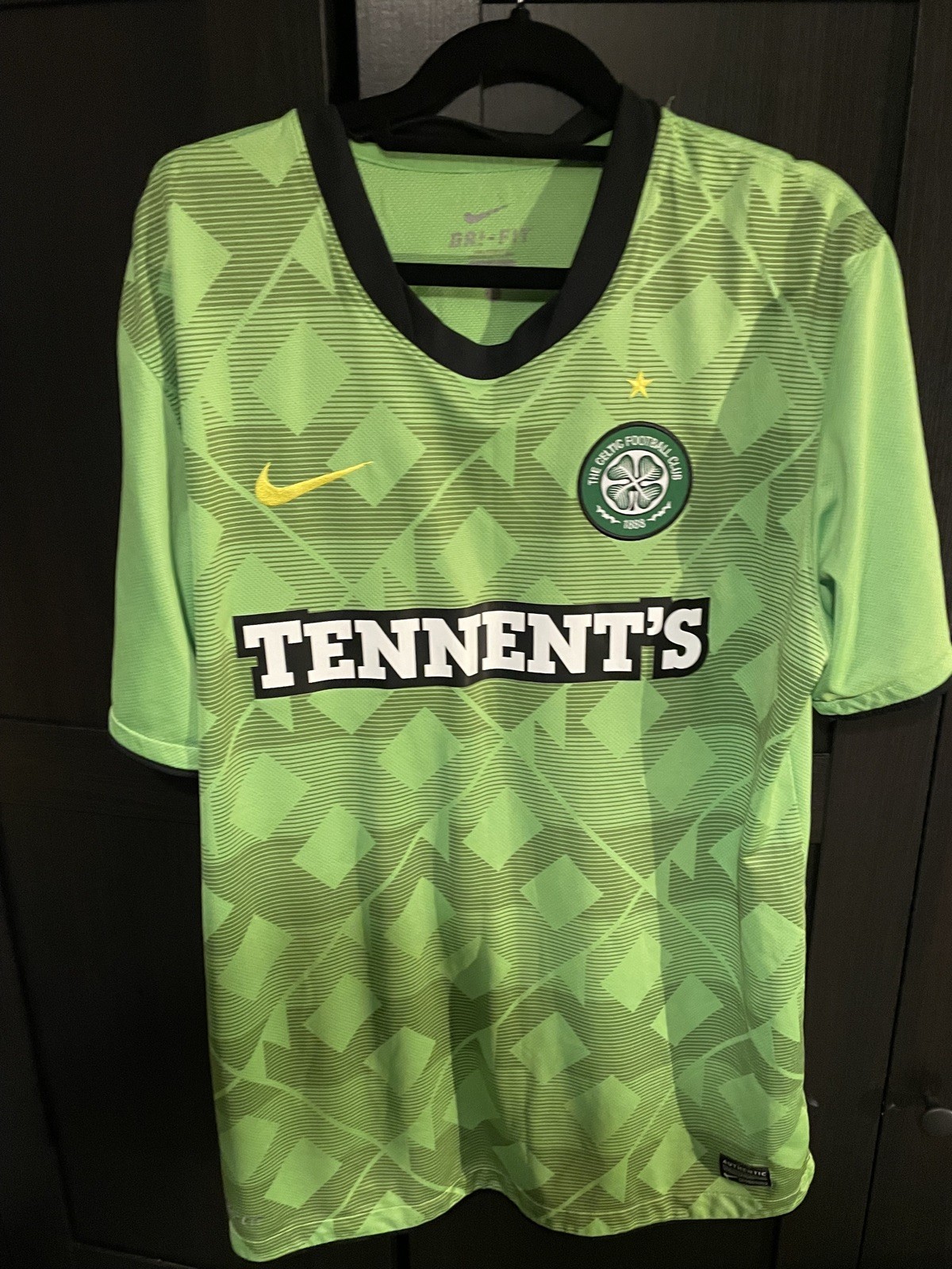 Original Authentic Nike Celtic 2010/2011 Away Shirt Mens Large for sale on Ebay