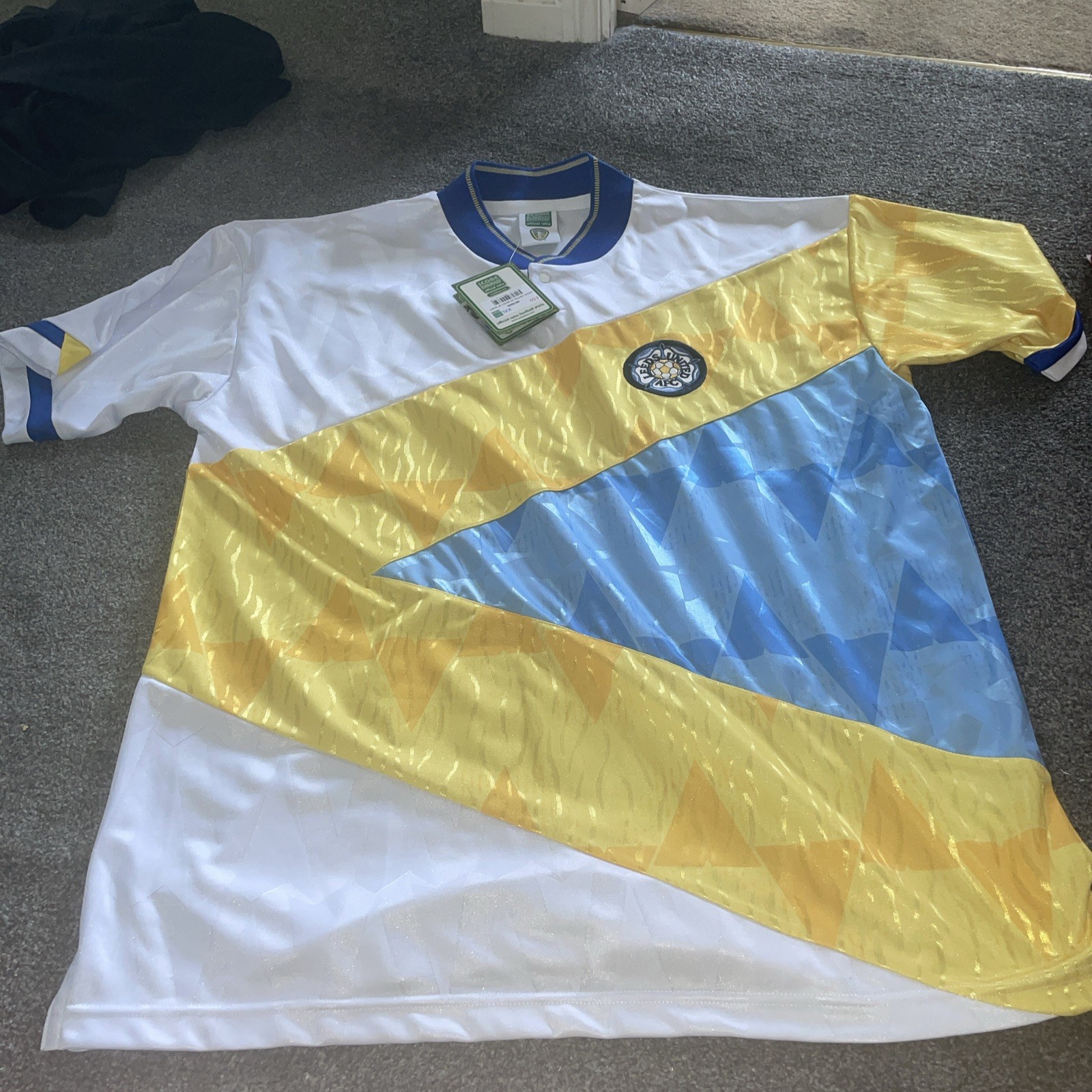 Leeds United Score Draw Retro 92 Mash Up Shirt Size XXL Brand New Never Worn for sale on Ebay