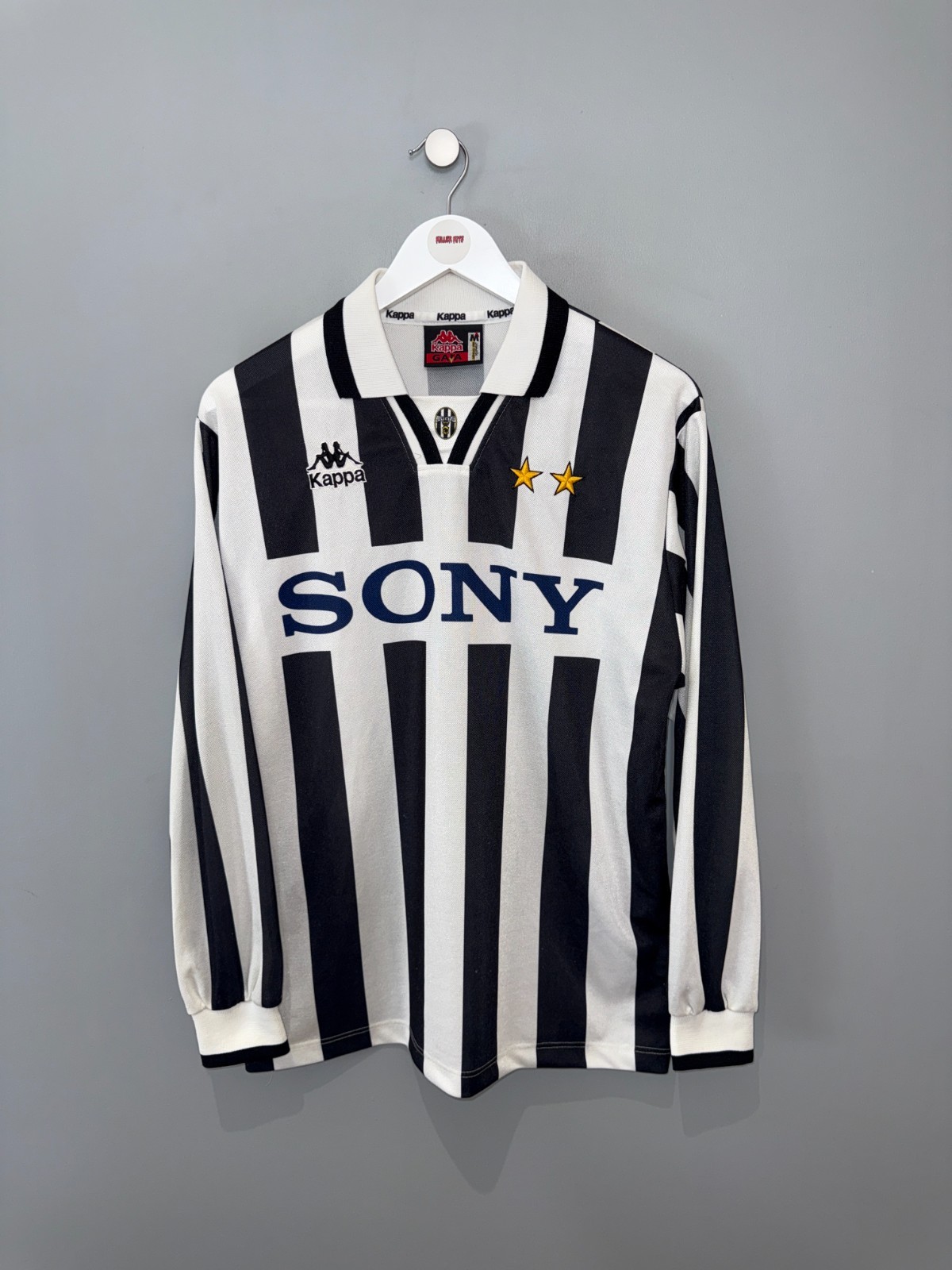 JUVENTUS 1995/97 HOME SHIRT (size M)  KAPPA ORIGINAL VINTAGE FOOTBALL SHIRT for sale on Ebay