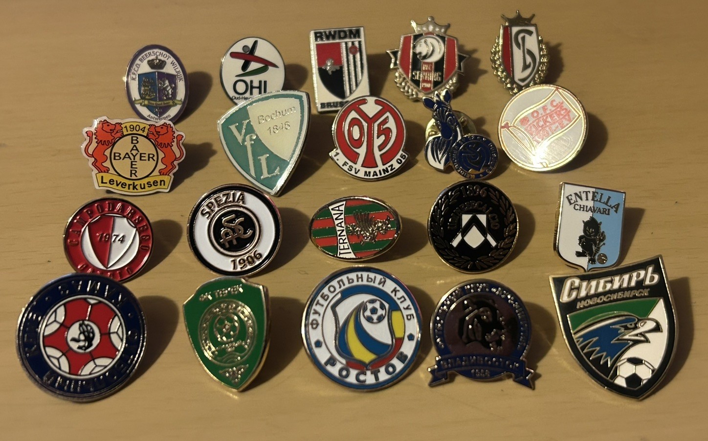 FOOTBALL PIN BADGES X 20 for sale on Ebay