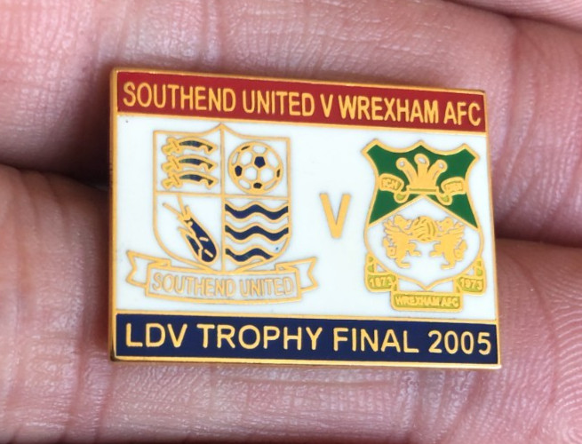 RARE SOUTHEND UNITED v WREXHAM AFC LDV TROPHY FINAL 2005 MATCH ENAMEL PIN BADGE for sale on Ebay