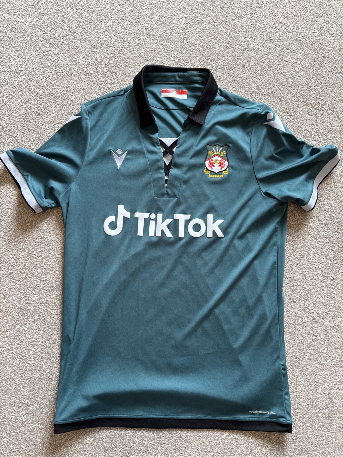 Wrexham AFC 2021/22 It's Always Sunny In Philadelphia Green Away Shirt XL/Large  for sale on Ebay