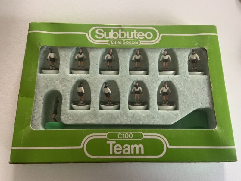 Vintage Subbuteo Soccer Team Ref 458: Fulham - Complete and Good Condition for sale on Ebay