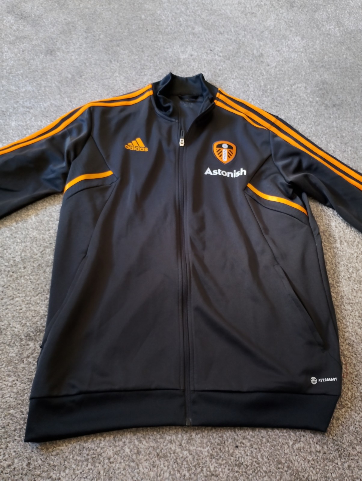 Leeds United Track Top  XL for sale on Ebay