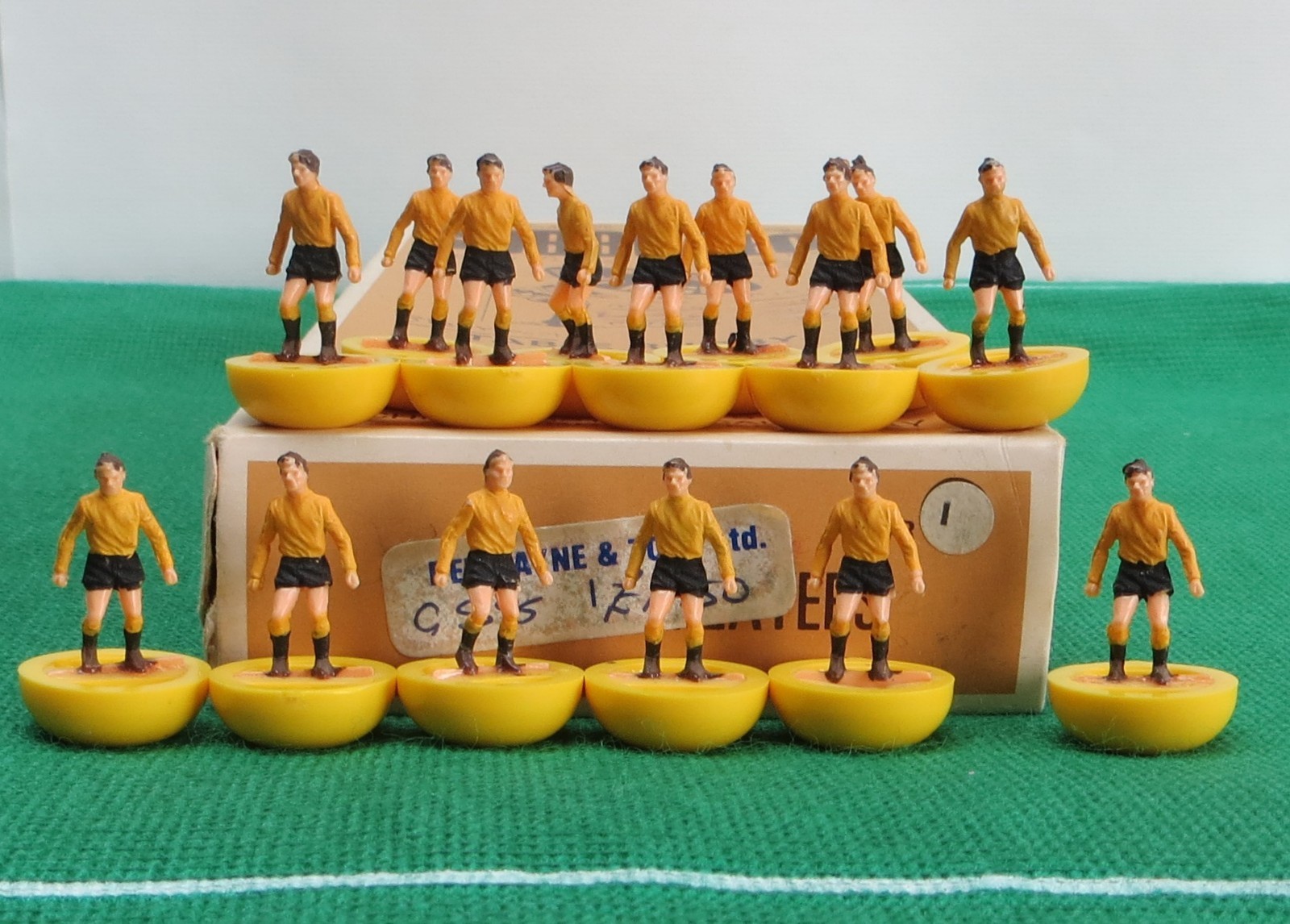 SUBBUTEO HW RUGBY TEAM REF 1 AUSTRALIA & BRAMLEY, IN ORIGINAL NUMBERED BOX. for sale on Ebay