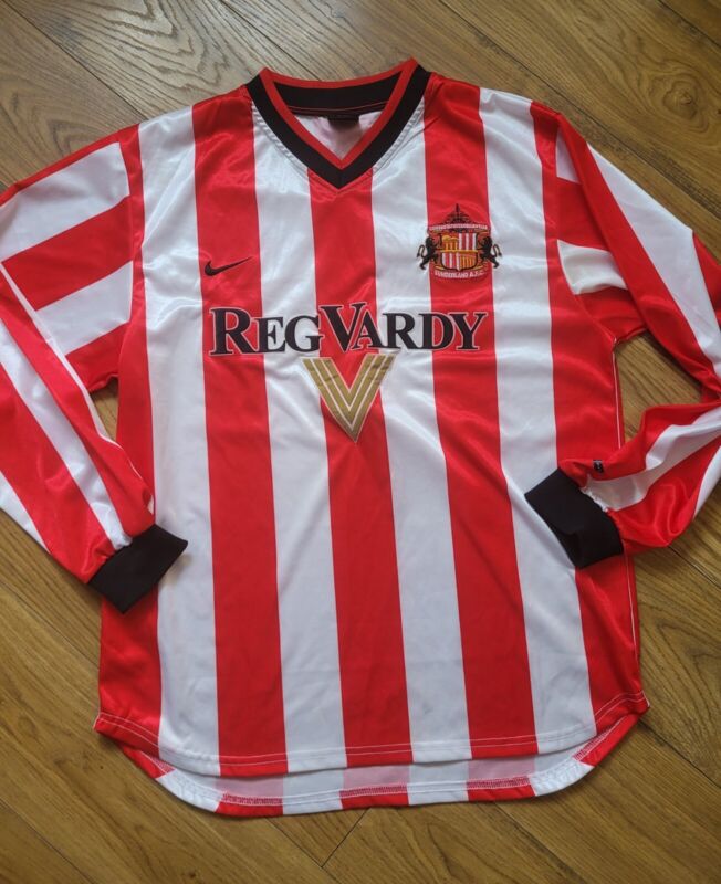 VINTAGE SUNDERLAND FOOTBALL SHIRT SIZE MEDIUM 2000 -2002 REG VARDY for sale on Ebay
