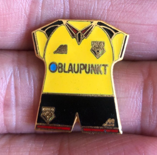 RARE OLD WATFORD F.C. 'BLAUPUNKT' HOME KIT ENAMEL PIN BADGE for sale on Ebay