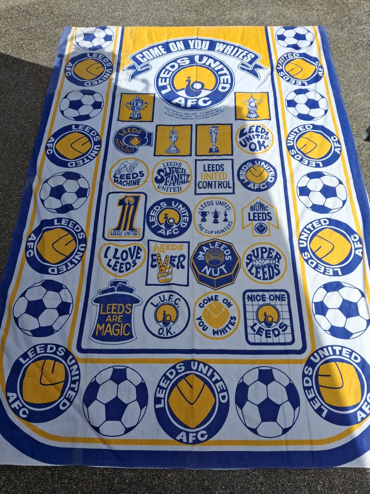 Huge Original 1970s Leeds United Throw for sale on Ebay
