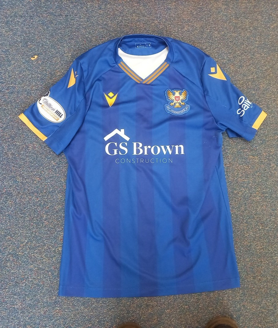 St Johnstone SCOTLAND PLAYERS Shirt  G CAREY Match Worn SIGNED EX CELTIC IRELAND for sale on Ebay