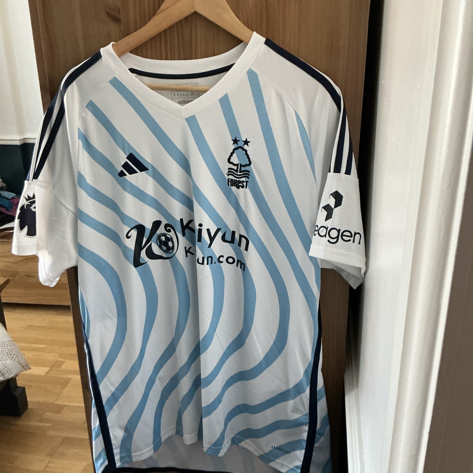Adidas Nottingham Forest Away Shirt XL for sale on Ebay